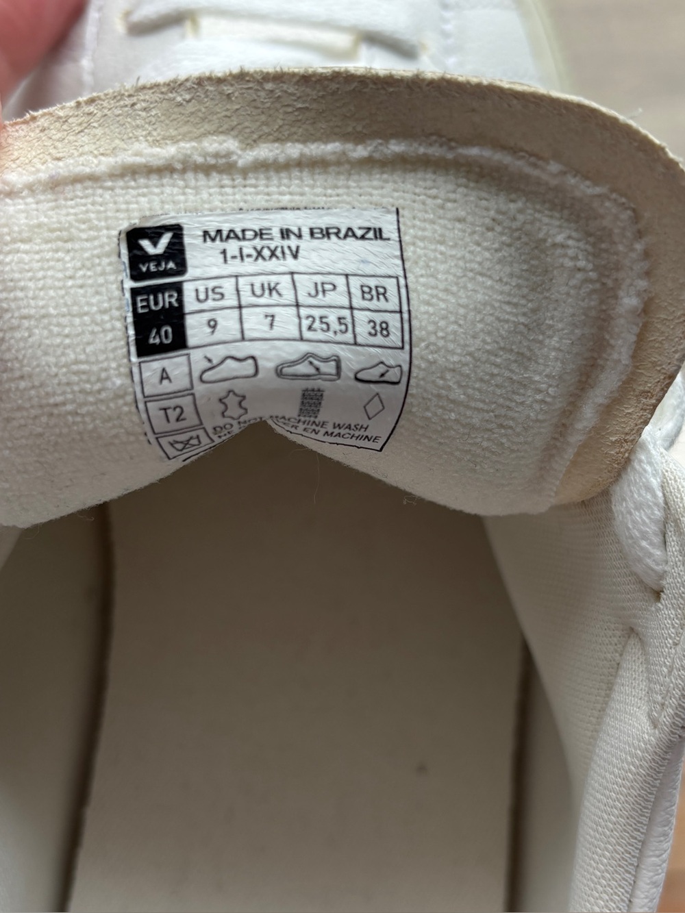 Veja Classic Campo Sneaker - Picture 6 of 6